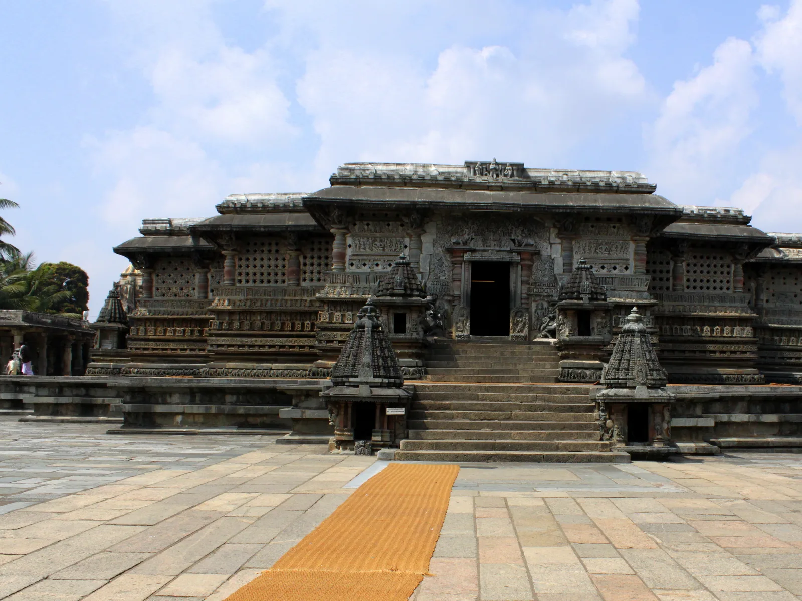 The carved facade of the Chennakeshava temple at Belur